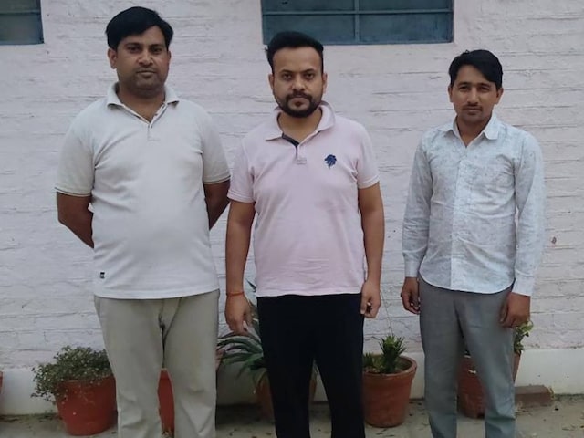 राजस्थान में धड़ल्ले से बनाए जा रहे जाली आधार कार्ड, सरकारी कर्मचारी भी शामिल