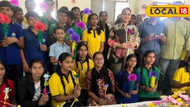 उदयपुर में कागज के खिलौनों की वर्कशॉप