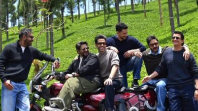 ऊटी में सेट होगी 'गोलमाल 5' की कहानी, शुरू हुई फिल्म की शूटिंग, एक बाइक पर दिखे 6 हीरो, अजय ने शेयर किया पोस्ट