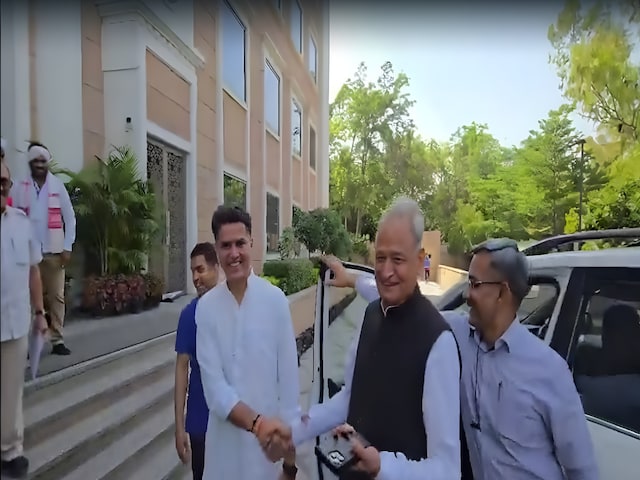 गहलोत को कभी माफ नहीं करेंगे पायलट... दिल्ली की मुलाकात पर BJP ने साधा निशाना!