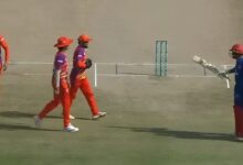 चल निकल... गेंदबाज ने किया इशारा, बैट लेकर मारने दौड़ा बल्लेबाज, मैदान पर हाई वोल्टेज ड्रामा