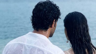 डेब्यू करते ही निभाया डबल रोल, नया नवेला एक्टर रातोंरात बन बैठा सुपरस्टार, फिल्म ने अपने नाम किए थे 92 अवॉर्ड्स