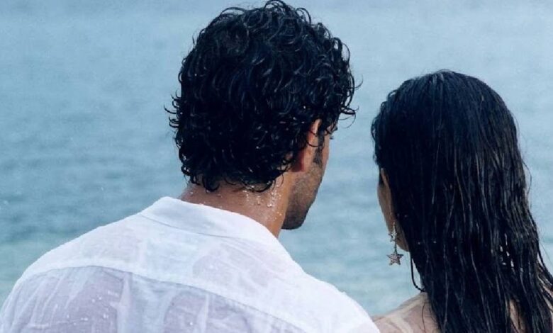 डेब्यू करते ही निभाया डबल रोल, नया नवेला एक्टर रातोंरात बन बैठा सुपरस्टार, फिल्म ने अपने नाम किए थे 92 अवॉर्ड्स