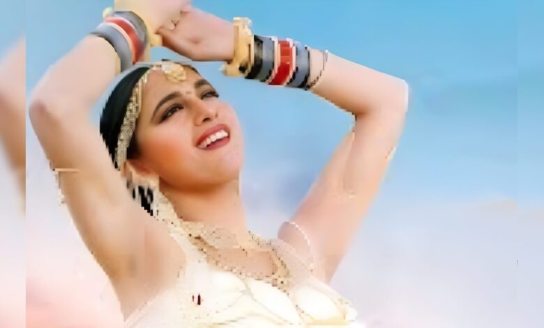 दुल्हन की फीलिंग्स बयां करने वाला ब्लॉकबस्टर गाना, वादियों में नाची थीं माधुरी दीक्षित, हर शादी को बना दिया यादगार