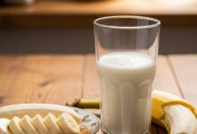 दूध और केला का साथ क्या सचमुच है बहुत ही फायदेमंद? जानिये इसके पीछे का सच