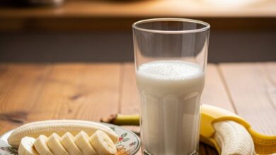 दूध और केला का साथ क्या सचमुच है बहुत ही फायदेमंद? जानिये इसके पीछे का सच