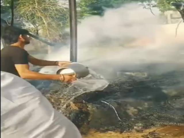 दौसा में आग!धू-धू कर जला छप्परपोश, 6 बकरियां जिंदा जलीं, बचाने गई किशोरी झुलसी