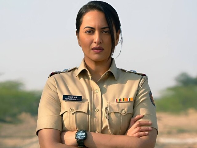 लोहार्गल में पुलिस की वर्दी में दौड़ती नजर आई बॉलीवुड स्टार सोनाक्षी सिन्हा