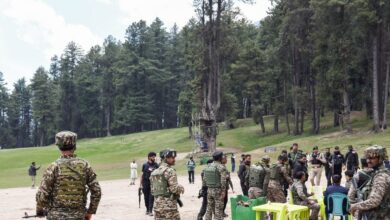 वेटर, रसोइए और शेयर ट्रेडर्स...भेष बदल नेटवर्क फैला रहे आतंकी, पहलगाम की बरसी से पहले खुला राज