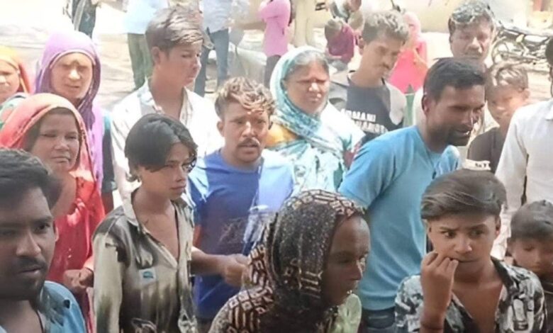 बच्चे रोते रहे और मां प्रेमी के संग जाने की जिद पर अड़ी रही...फिर आया कहानी में जबर्दस्त ट्विस्ट