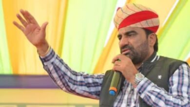 पेपर लीक पर गरजे हनुमान बेनीवाल, कहा- सिस्टम में बड़ा घोटाला हुआ है, बड़े आंदोलन की दी चेतावनी