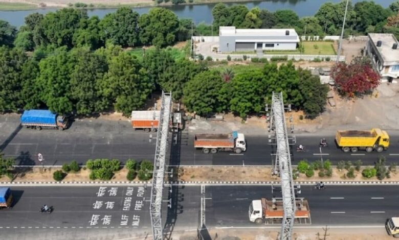 Surat Bharuch Expressway | NH-48 India First Barrier-Less MLFF Tolling System | भारत का पहला बैरियर-लेस टोल; सूरत-भरूच एक्सप्रेस-वे पर खुद कटेगा पैसा