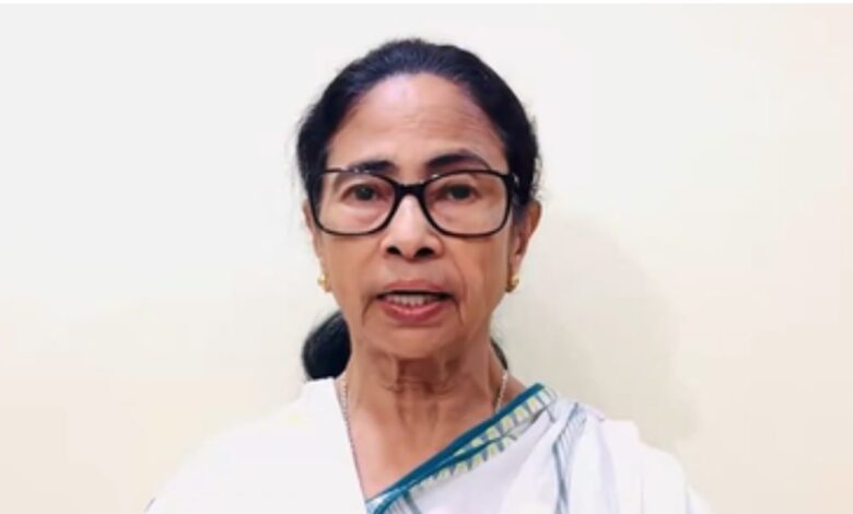 TMC का मुस्लिम वोट बैंक बन गया बीजेपी के लिए X फैक्टर, कांग्रेस के खेल से ममता बनर्जी के खेमे में हाहाकार