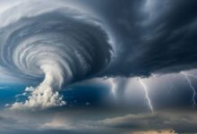 Today Weather News | IMD Thunderstorm Alert: आसमान में चक्रव्यूह! भूमध्य सागर से उठा तूफान और खाड़ी का दबाव, UP-बिहार से दिल्ली तक 48 घंटे भारी, IMD क
