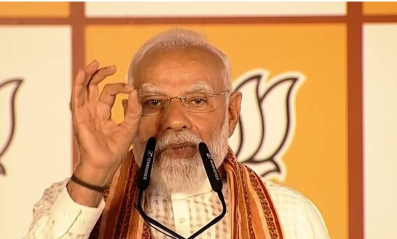 कैसे ईंट से ईंट जोड़कर बीजेपी ने भेदा बंगाल में ममता बनर्जी का अभेद्य किला?