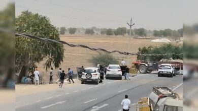 नाकाबंदी तोड़ भागते तस्कर ने ट्रैक्टर को मारी टक्कर, पुलिस ने खदेड़कर दबोचा, देखें वीडियो