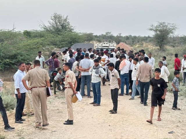 नागौर में युवक की मौत पर बवाल, आंधी तूफान के बीच शव लेकर बैठे रहे ग्रामीण