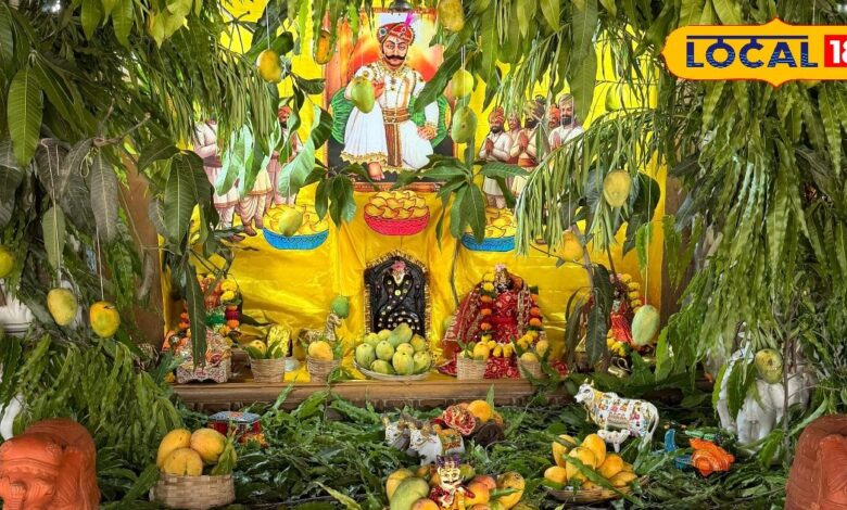 भक्ति का अनोखा रंग! आम की आंगी से सजे दरबार में उमड़ी श्रद्धालुओं की भीड़, सेवा का दिखा अनोखा रूप