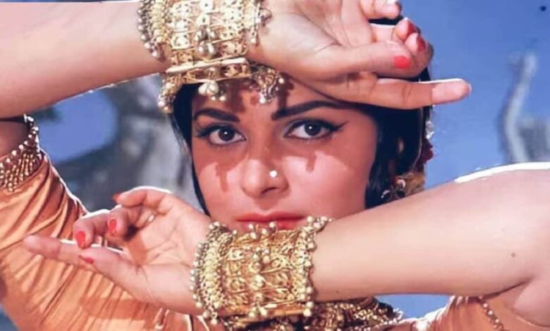 वहीदा रहमान की वो हिट फिल्म, जिसकी हीरो की वजह से रोक दी गई थी शूटिंग, मनोज कुमार ने निभाया था छोटा सा रोल