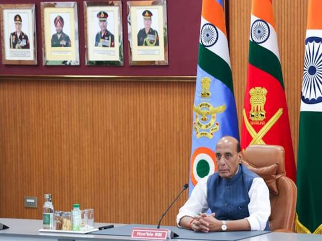 सिर्फ हथियार से नहीं होगी जीत... रक्षा मंत्री का बड़ा दावा, नई रणनीति पर संकेत