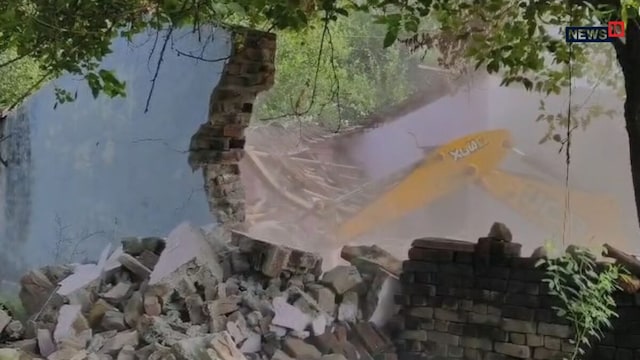 Live: झालावाड़ में ड्रग तस्करों के ढाबे पर चला बुलडोजर