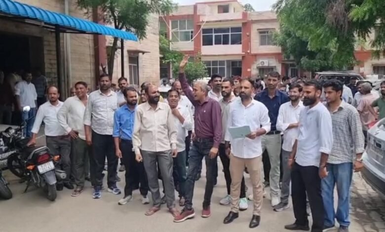 Ajmer News: राजस्व मंडल में हादसा, छज्जा गिरने से कर्मचारी घायल, 150 करोड़ की मंजूरी के बावजूद नया भवन नहीं