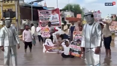 'चांद-मंगल' छोड़िए, जयपुर के झोटवाड़ा आइए, गड्ढों में एस्ट्रोनॉट बनकर उतरे लोग