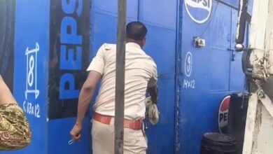 Tonk News: पहाड़ियों के नीचे गुप्त कमरे में चल रहा था नकली तेल का खेल, ब्रांडेड पैकिंग में खपाने की थी तैयारी