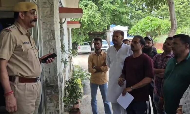 Ajmer News: सिविल लाइन में लगातार हो रही चोरियों से व्यापारी परेशान, नशे के आदी युवकों पर चोरी का शक