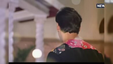 90s की लड़कियों का फेवरेट गाना, माधुरी दीक्षित ने दिल खोलकर लगाए थे ठुमके, दूर खड़ा देखता रहा सुपरस्टार