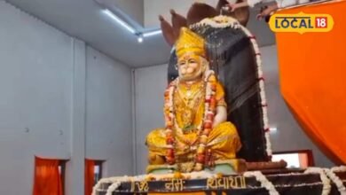Ajmer News: पुष्कर आएं तो जरूर करें इस अनोखे मंदिर के दर्शन, शिवलिंग पर दिखता है हनुमान जी का दिव्य स्वरूप
