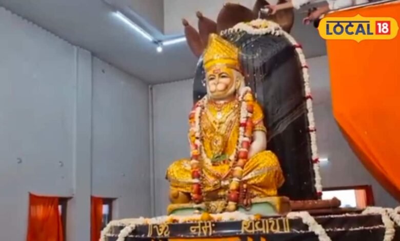 Ajmer News: पुष्कर आएं तो जरूर करें इस अनोखे मंदिर के दर्शन, शिवलिंग पर दिखता है हनुमान जी का दिव्य स्वरूप