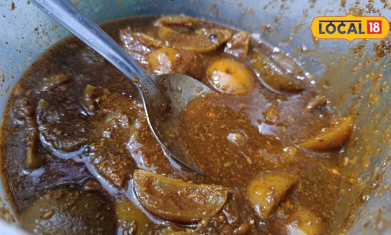Nimbu Ka Achaar: बारिश में चटकारे का मजा...घर पर बनाएं नींबू का खट्टा-मीठा अचार,जानें आसान तरीका