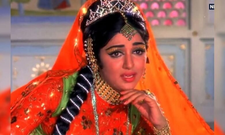 'शराफत छोड़ दी मैंने', लता मंगेशकर का वो गाना, जिसमें झूमकर नाच उठी थीं हेमा मालिनी, देखते रह गए धर्मेंद्र
