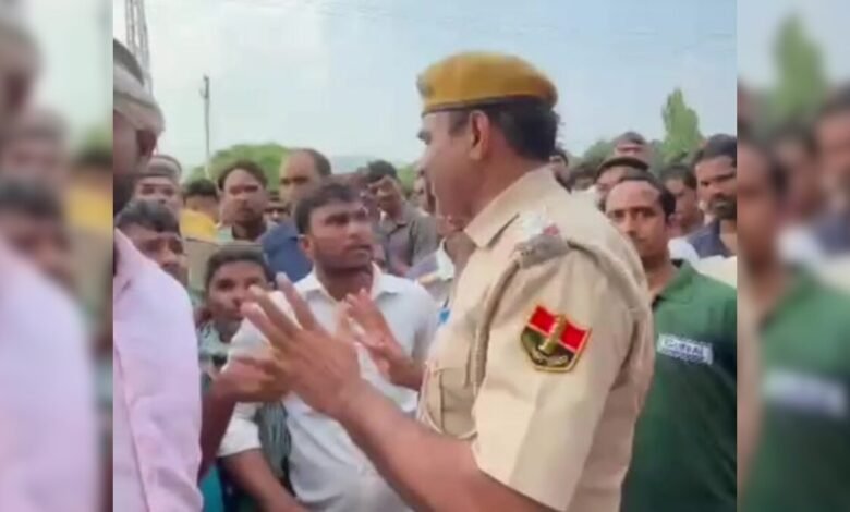 Alwar News: तेज रफ्तार कार ने दो जिंदगियां छीनीं, आक्रोशित ग्रामीणों ने 6 घंटे जाम रखा मार्ग
