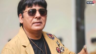 कभी चाय बेची, कभी फैक्ट्री में बनाए जूते, ऑर्केस्ट्रा में गाते वक्त खाया थप्पड़, ऐसे बने कॉमेडी के बादशाह